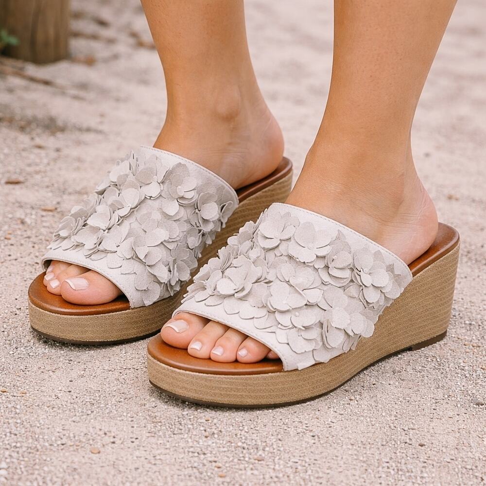 Sole Society Tan Leather Floral Poppi Wedge 8M